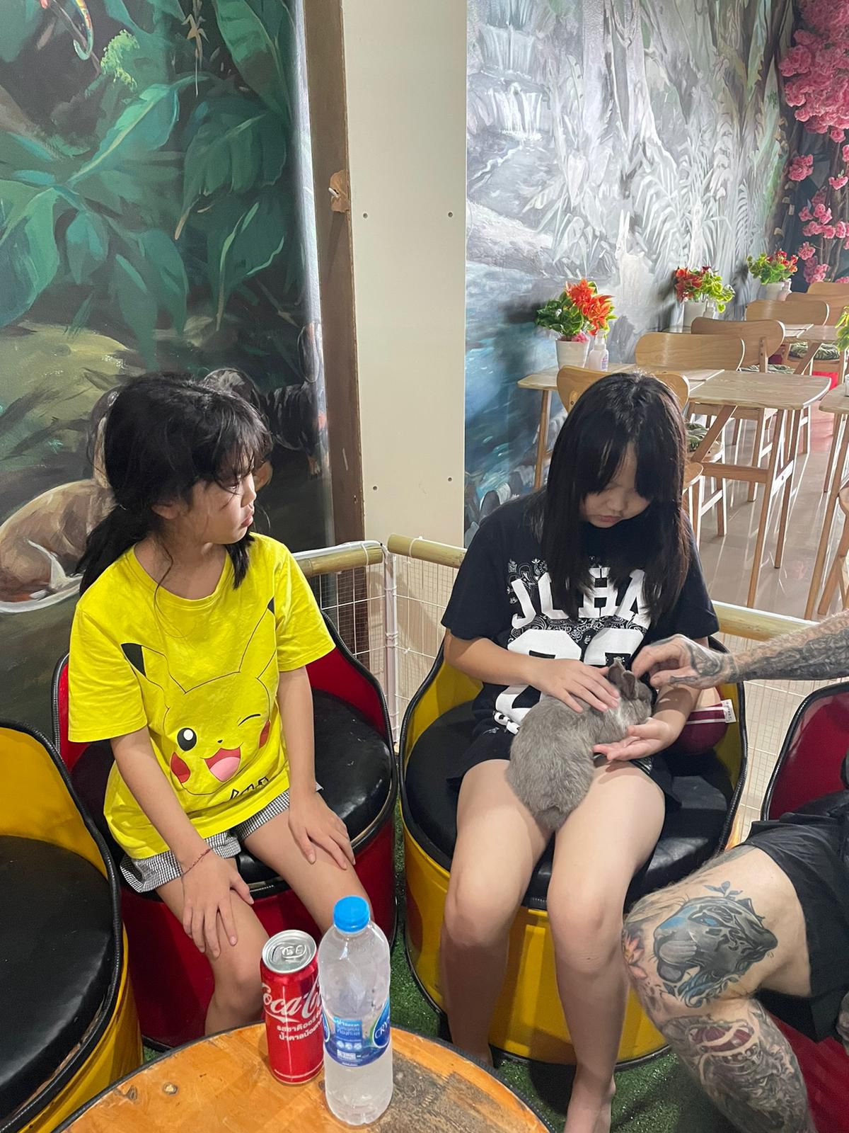 Beavers Animal Cafe outdoor dining area Thailand